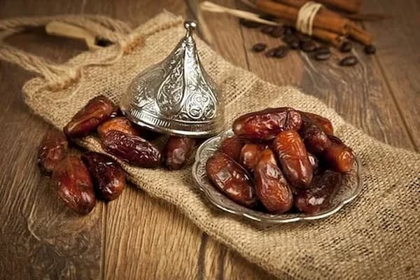 تصویر 3 از قیمت رطب برحي فاخر با کیفیت ارزان + خرید عمده